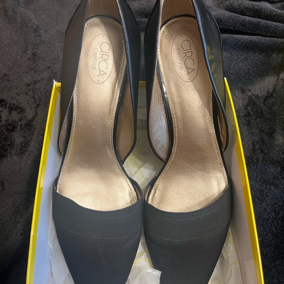 Circa Joan and David pumps. Size 10. CJDORES style. D'orsay multimedia… - Picture 3 of 9
